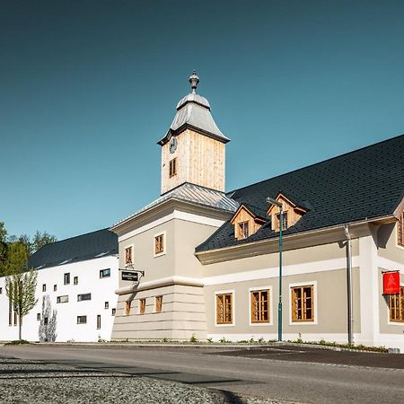 Hotel Zum Glockenturm Marktl Exterior foto